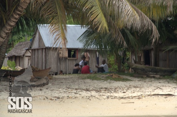 Palabres entre cases et plage