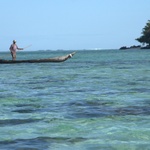 Pêcheur en pirogue (Ile aux Nattes)
